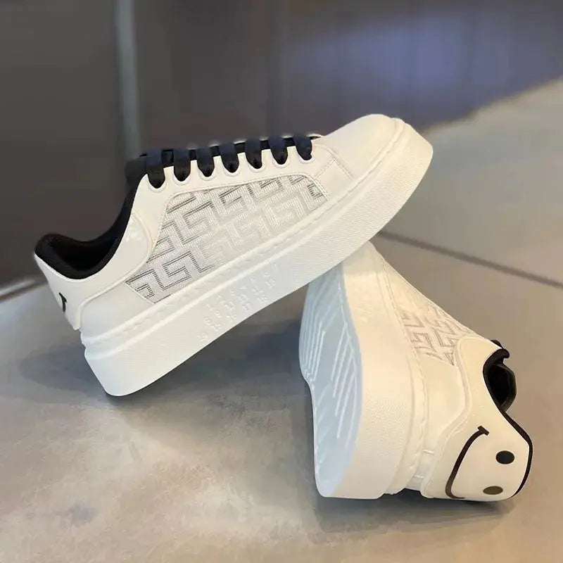 Summer New Board Shoes Designer Luxury White Sneakers for Men Lightweight Tennis Shoes Men Casual Sports Shoes Zapatos De Hombre Streetsharks