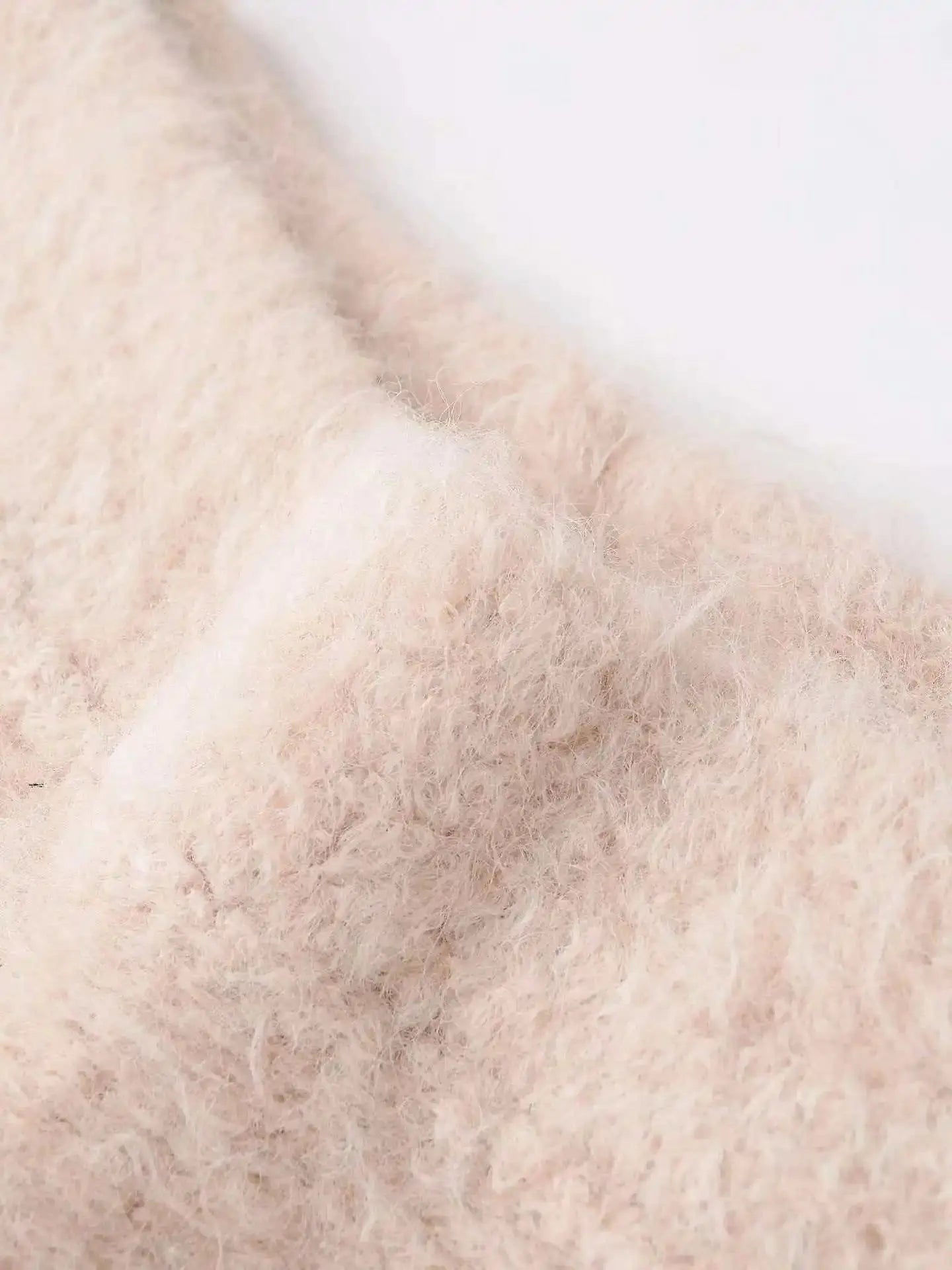 TARUXY Stylish Lace-Paneled Pullover Sweater Women's Solid Round Neck Long Sleeves Loose Knitted Sweater Autumn Commuter Sweater luxecrown.co.uk