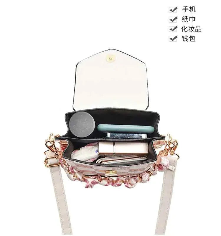 Wear-resistant PU leather mini single-shoulder bag for women, flip cover cartoon square graffiti crossbody bag