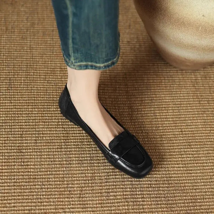 Woman Soft Leather Flat Bottom Single Shoes Women's Low Heel Flats Slip-On Casual Style Home Party Wear round Toe Bean Loafers luxecrown.co.uk