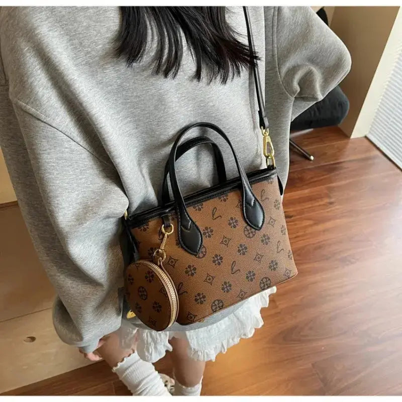 Women Luxury High End Leather Tote Bag Fashion Elegant Shoulder Handbag Classic Crossbody Daily Commuter Look luxecrown.co.uk