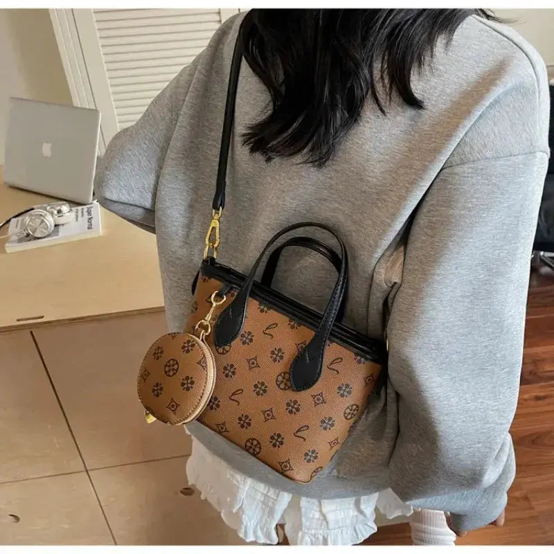 Women Luxury High End Leather Tote Bag Fashion Elegant Shoulder Handbag Classic Crossbody Daily Commuter Look luxecrown.co.uk