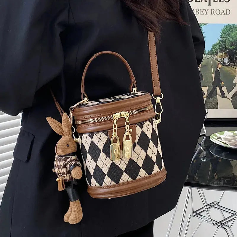 Women's Bag for Women Fashion Luxury Designer Zipper Small Handbags For Women Leather Bucket Shoulder Bag 2023 New Trend Pendant Streetsharks