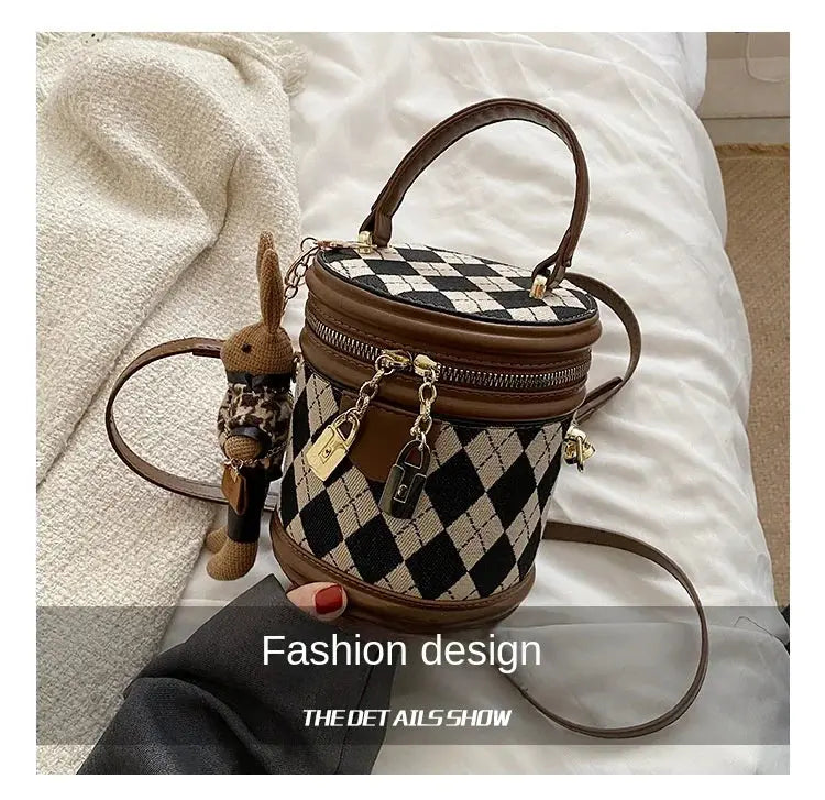 Women's Bag for Women Fashion Luxury Designer Zipper Small Handbags For Women Leather Bucket Shoulder Bag 2023 New Trend Pendant Streetsharks