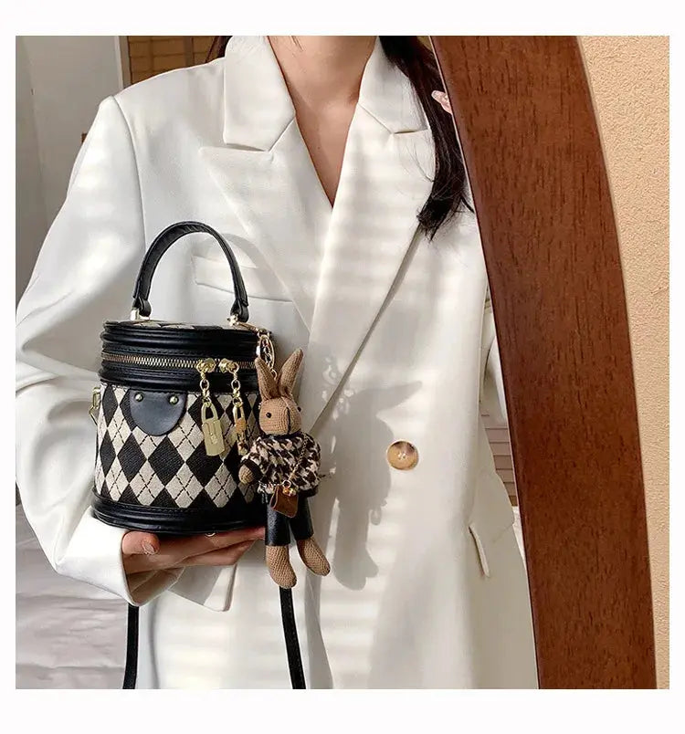 Women's Bag for Women Fashion Luxury Designer Zipper Small Handbags For Women Leather Bucket Shoulder Bag 2023 New Trend Pendant Streetsharks