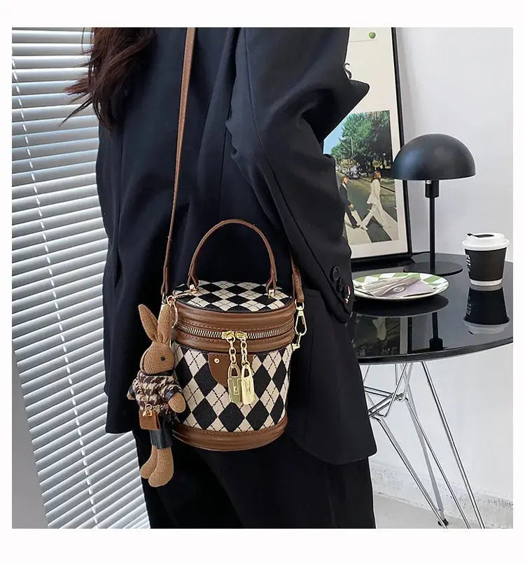 Women's Bag for Women Fashion Luxury Designer Zipper Small Handbags For Women Leather Bucket Shoulder Bag 2023 New Trend Pendant Streetsharks