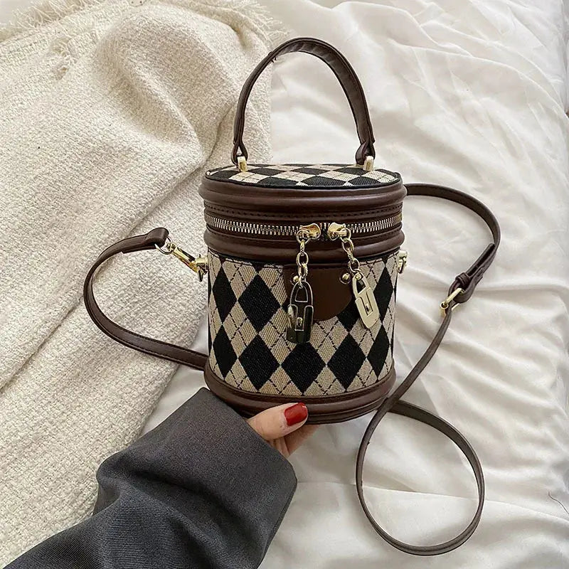 Women's Bag for Women Fashion Luxury Designer Zipper Small Handbags For Women Leather Bucket Shoulder Bag 2023 New Trend Pendant Streetsharks