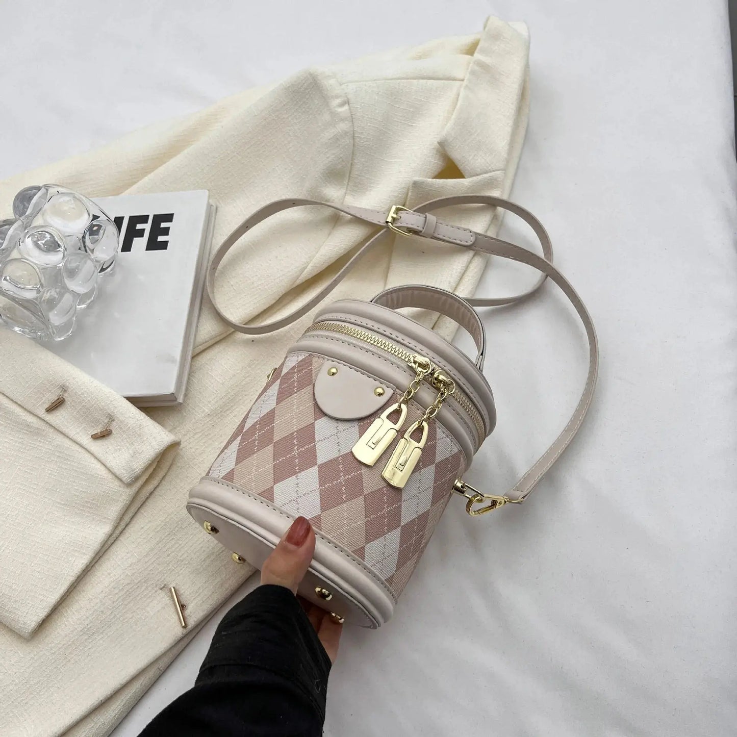 Women's Bag for Women Fashion Luxury Designer Zipper Small Handbags For Women Leather Bucket Shoulder Bag 2023 New Trend Pendant Streetsharks