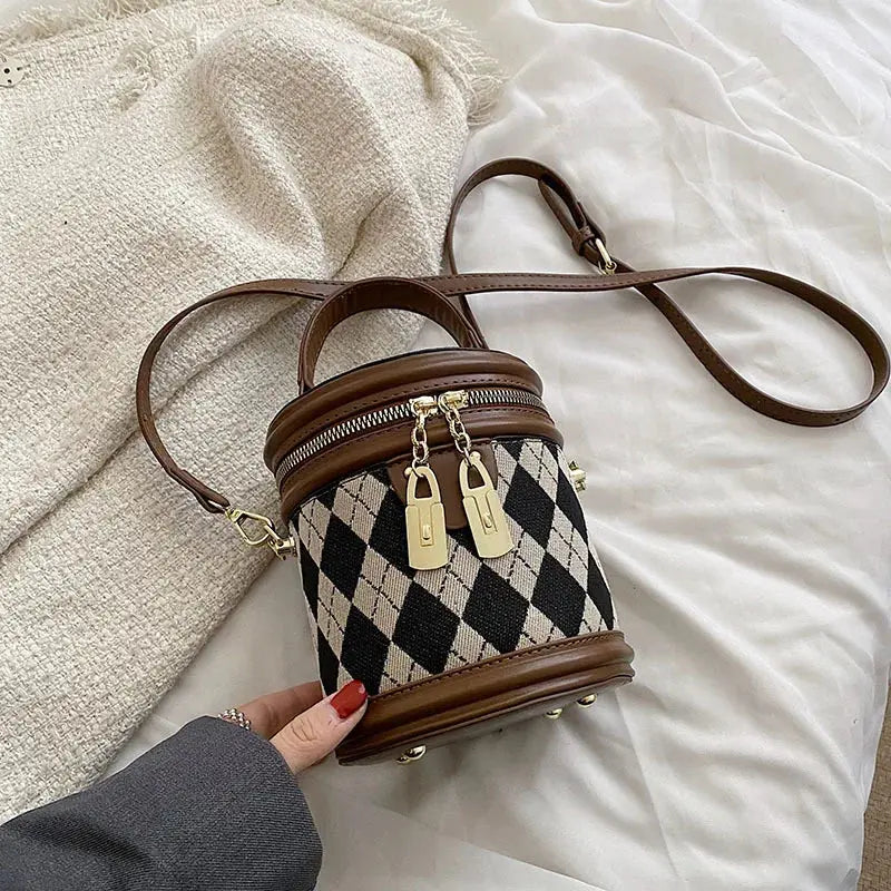 Women's Bag for Women Fashion Luxury Designer Zipper Small Handbags For Women Leather Bucket Shoulder Bag 2023 New Trend Pendant Streetsharks