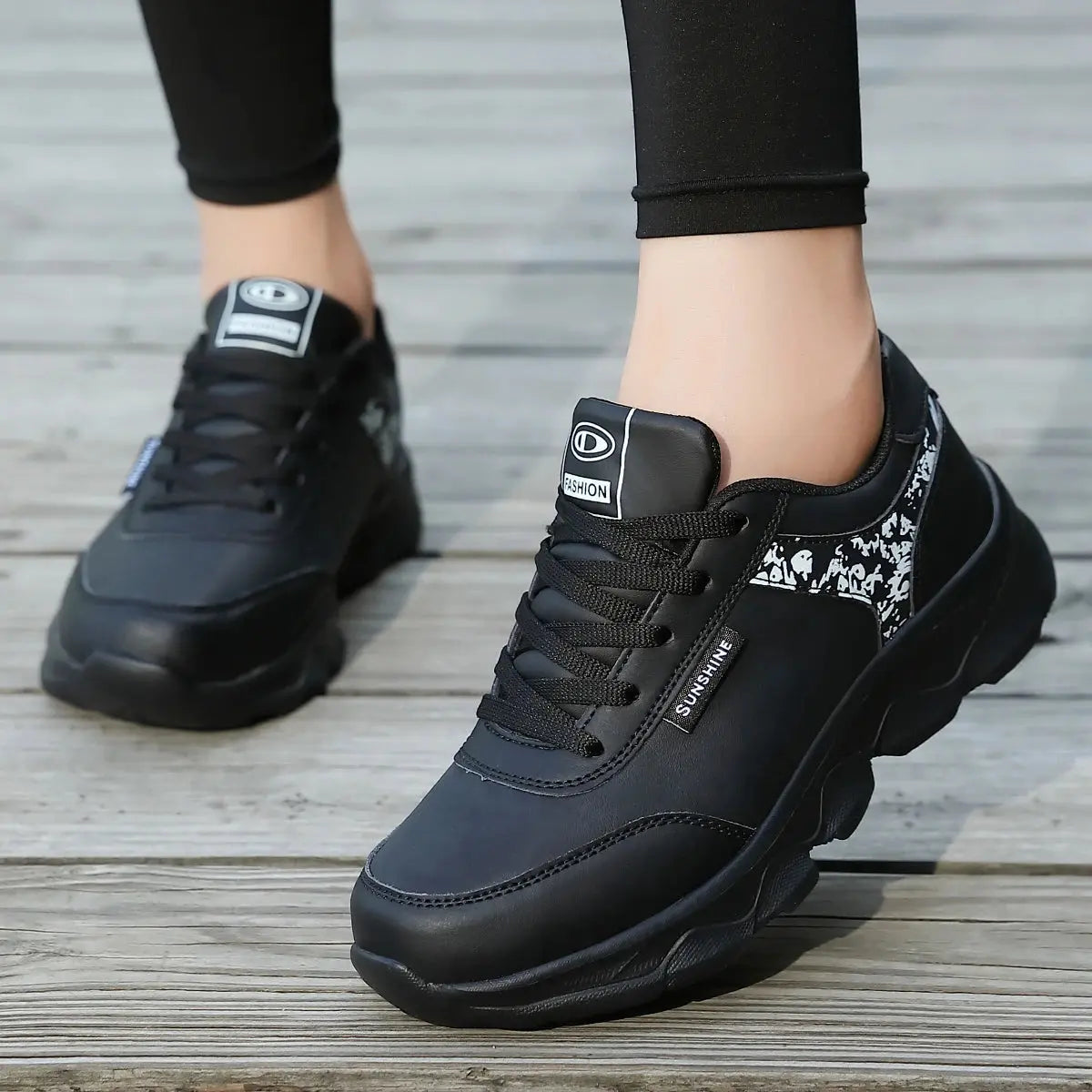 Women's Lightweight Lace-Up Casual Running Shoes, All Season Sneakers for Students Work Travel Outdoor Sports luxecrown.co.uk